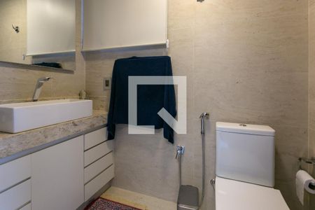 Banheiro da Suíte de apartamento à venda com 1 quarto, 34m² em Funcionários, Belo Horizonte