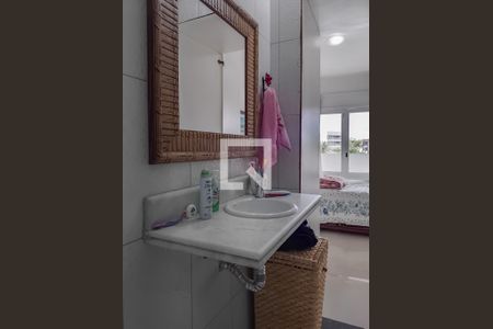 Casa à venda com 390m², 3 quartos e 10 vagasBanheiro Quarto 2 - Suíte