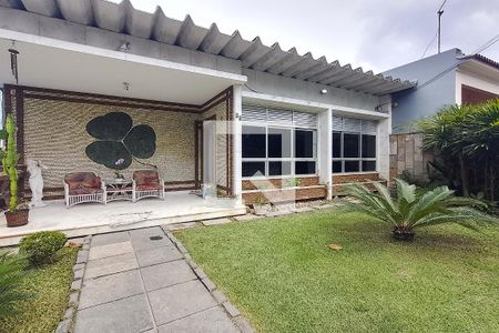 Casa à venda com 390m², 3 quartos e 10 vagasJardim
