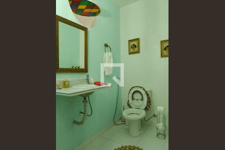 Casa à venda com 390m², 3 quartos e 10 vagasLavabo