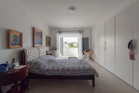 Casa à venda com 390m², 3 quartos e 10 vagasQuarto 3 - Suíte