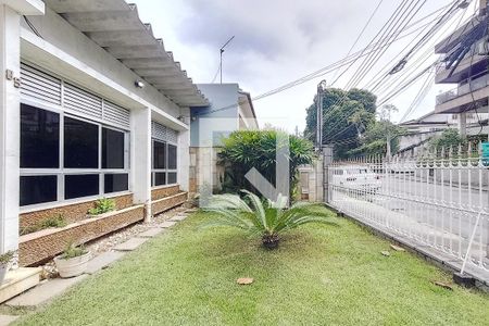 Casa à venda com 390m², 3 quartos e 10 vagasJardim