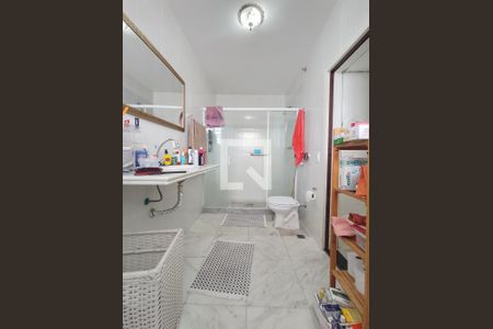 Casa à venda com 390m², 3 quartos e 10 vagasBanheiro Quarto 3 - Suíte