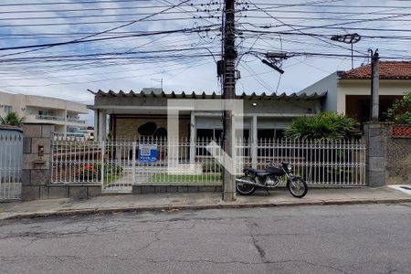 Casa à venda com 390m², 3 quartos e 10 vagasFachada