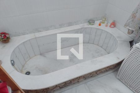 Casa à venda com 390m², 3 quartos e 10 vagasBanheiro Quarto 3 - Suíte