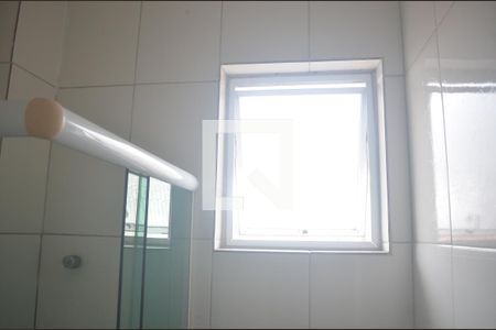 Banheiro de apartamento para alugar com 1 quarto, 38m² em Centro, São Vicente