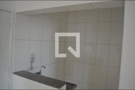 Cozinha de apartamento para alugar com 1 quarto, 38m² em Centro, São Vicente