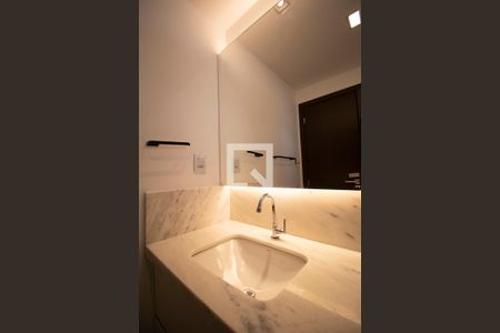 Apartamento para alugar com 78m², 2 quartos e 1 vaga Apartamento para alugar com 78m², 2 quartos e 1 vagaBanheiro da suíte 2