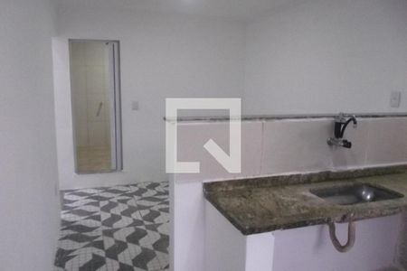 Sala/Cozinha de casa para alugar com 1 quarto, 54m² em Pilares, Rio de Janeiro