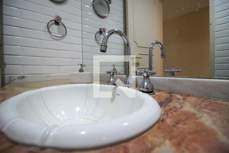 Lavabo de apartamento à venda com 3 quartos, 160m² em Tijuca, Rio de Janeiro