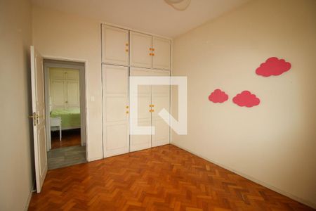 Apartamento à venda com 160m², 3 quartos e 1 vaga Apartamento à venda com 160m², 3 quartos e 1 vagaQuarto 2