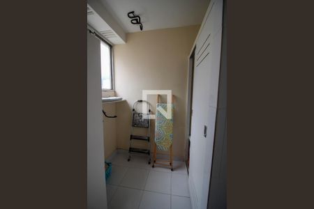 Apartamento à venda com 160m², 3 quartos e 1 vaga Apartamento à venda com 160m², 3 quartos e 1 vagaQuarto de Serviço