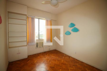 Apartamento à venda com 160m², 3 quartos e 1 vaga Apartamento à venda com 160m², 3 quartos e 1 vagaQuarto 2