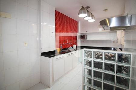 Apartamento à venda com 160m², 3 quartos e 1 vaga Apartamento à venda com 160m², 3 quartos e 1 vagaCozinha