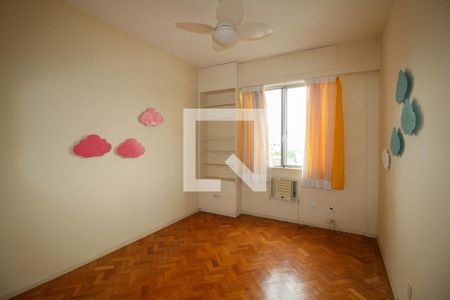 Apartamento à venda com 160m², 3 quartos e 1 vaga Apartamento à venda com 160m², 3 quartos e 1 vagaQuarto 2