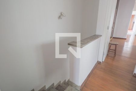 Casa à venda com 180m², 2 quartos e 2 vagasCorredor