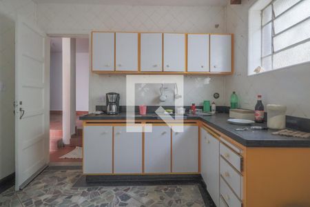 Casa à venda com 180m², 2 quartos e 2 vagasCozinha