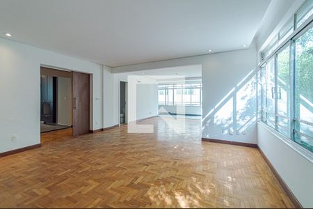 Sala de apartamento à venda com 3 quartos, 189m² em Cerqueira César, São Paulo