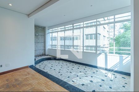 Sala de apartamento à venda com 3 quartos, 189m² em Cerqueira César, São Paulo