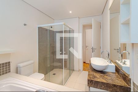 Apartamento à venda com 189m², 3 quartos e 2 vagasBanheiro da Suíte 1