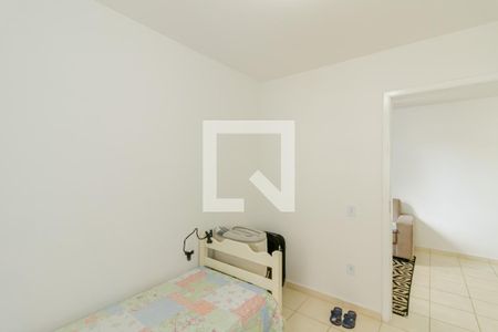 Quarto 1 de apartamento para alugar com 2 quartos, 43m² em Parque Fongaro, São Paulo
