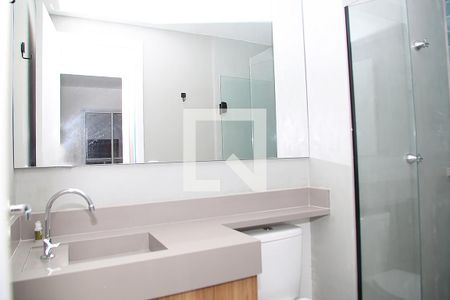 Banheiro de kitnet/studio para alugar com 1 quarto, 32m² em Pinheiros, São Paulo
