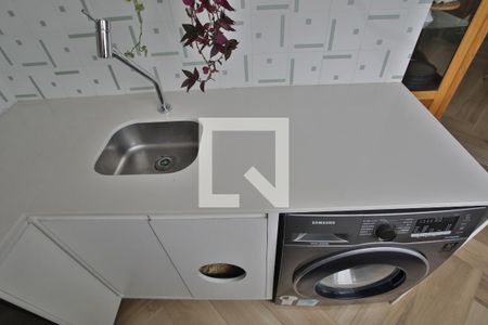 Apartamento para alugar com 71m², 2 quartos e 1 vagaÁrea de Serviço