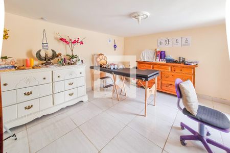 Casa à venda com 275m², 3 quartos e 5 vagasQuarto de Serviço