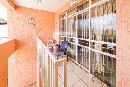 Casa à venda com 275m², 3 quartos e 5 vagasVaranda 