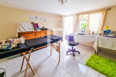 Casa à venda com 275m², 3 quartos e 5 vagasQuarto de Serviço