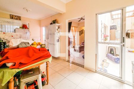 Casa à venda com 275m², 3 quartos e 5 vagasCopa