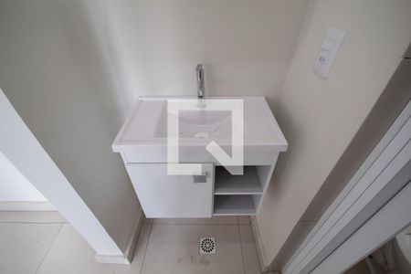 Apartamento para alugar com 38m², 2 quartos e sem vaga Apartamento para alugar com 38m², 2 quartos e sem vagaBanheiro