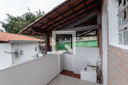 Entrada  de kitnet/studio para alugar com 1 quarto, 36m² em Santa Amelia, Belo Horizonte
