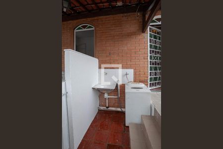 Área de serviço  de kitnet/studio para alugar com 1 quarto, 36m² em Santa Amelia, Belo Horizonte