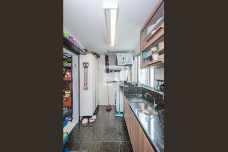 Apartamento para alugar com 69m², 2 quartos e 2 vagasCozinha