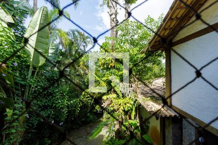 Casa à venda com 600m², 4 quartos e 4 vagas Casa à venda com 600m², 4 quartos e 4 vagasVaranda Banheiro Suíte 1