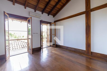 Casa à venda com 600m², 4 quartos e 4 vagas Casa à venda com 600m², 4 quartos e 4 vagasQuarto 2