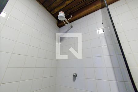 Casa à venda com 600m², 4 quartos e 4 vagas Casa à venda com 600m², 4 quartos e 4 vagasBanheiro Quarto de Serviço