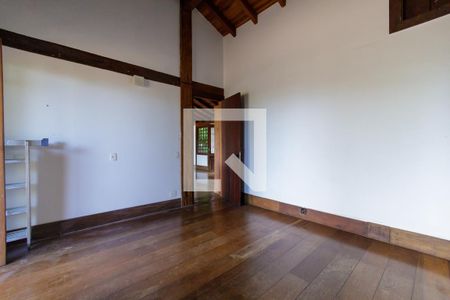 Casa à venda com 600m², 4 quartos e 4 vagas Casa à venda com 600m², 4 quartos e 4 vagasSuíte 1