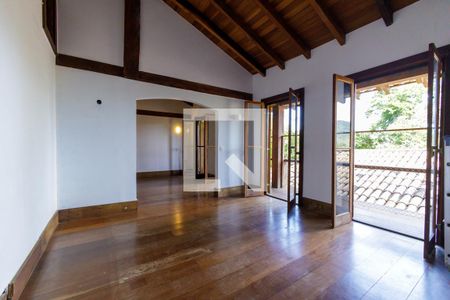 Casa à venda com 600m², 4 quartos e 4 vagas Casa à venda com 600m², 4 quartos e 4 vagasSuíte 1