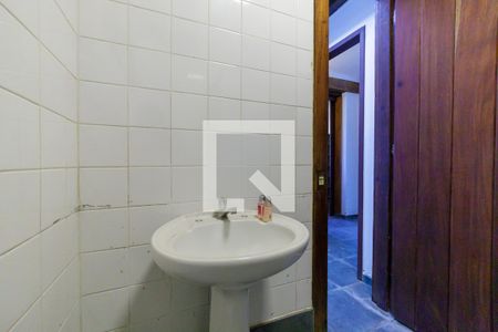 Casa à venda com 600m², 4 quartos e 4 vagas Casa à venda com 600m², 4 quartos e 4 vagasBanheiro Quarto de Serviço