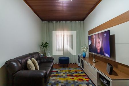 Sala de Estar de casa à venda com 2 quartos, 175m² em Km 18, Osasco