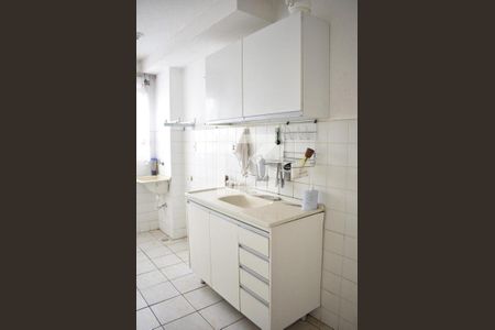 Apartamento para alugar com 50m², 2 quartos e 1 vagaCozinha - Armários