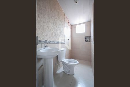 Banheiro social  de kitnet/studio para alugar com 1 quarto, 36m² em Santa Amelia, Belo Horizonte