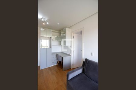 Sala  - detalhes de apartamento para alugar com 1 quarto, 39m² em Granja Viana, Cotia