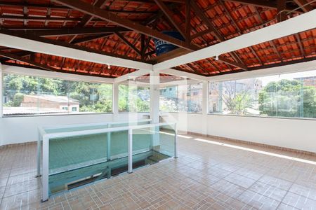 Casa para alugar com 122m², 2 quartos e 1 vagaTerraço