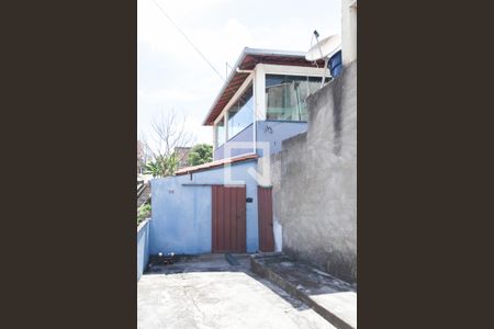 Casa para alugar com 122m², 2 quartos e 1 vagaFachada