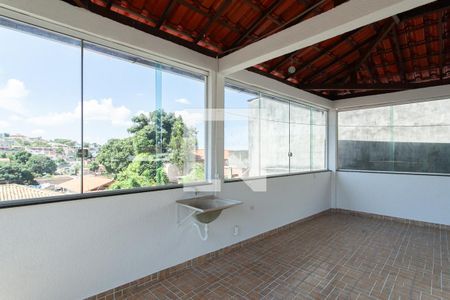 Casa para alugar com 122m², 2 quartos e 1 vagaÁrea de Serviço