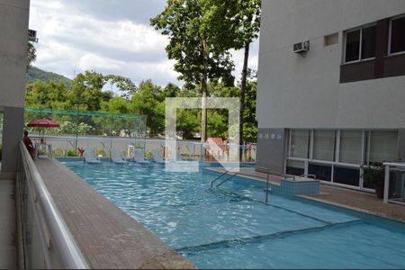 Apartamento para alugar com 60m², 2 quartos e 1 vagaÁrea comum - Piscina