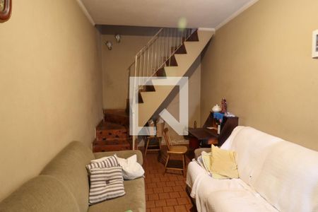 Casa à venda com 200m², 4 quartos e 2 vagasSala de TV